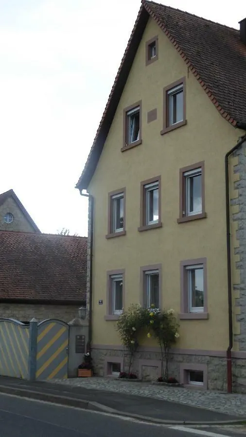 Ferienwohnung Angelika Gries Margetshoechheim