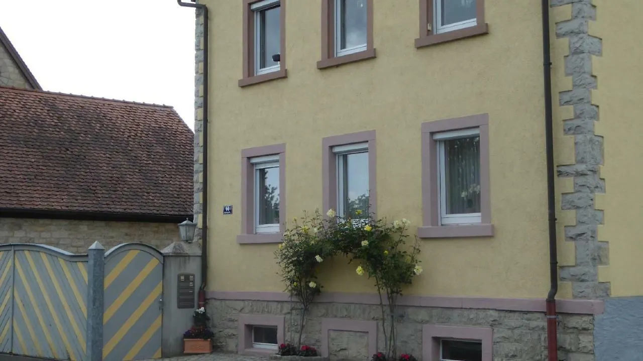 Ferienwohnung Angelika Gries Margetshoechheim